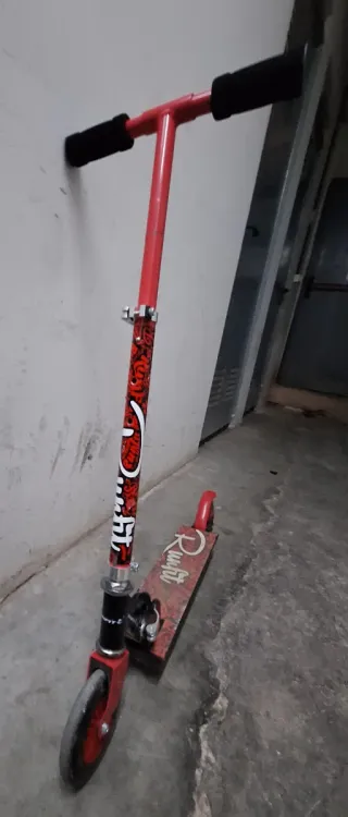 Patinete Runfit rojo, 2 ruedas infantil