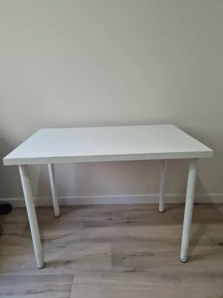 Mesa blanca madera patas metal