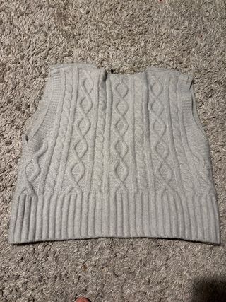 Chaleco Zara punto trenzado beige talla única