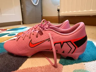 Zapatillas Nuevas  Nike Futbol Mujer Rosas nuevas