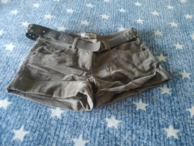 Pantalón corto pana gris