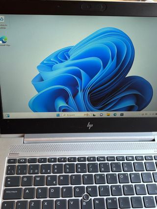 HP EliteBook 830 G6 i7-8665U 1.90GHz