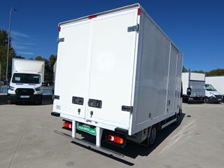 Nissan NT400 Cabstar Chasis 3.0 CAJA CERRADA 130CV