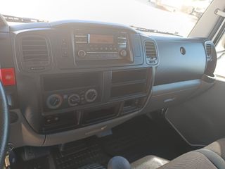 Nissan NT400 Cabstar Chasis 3.0 CAJA CERRADA 130CV