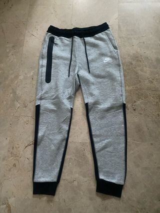 Chándal Nike Gris y Negro