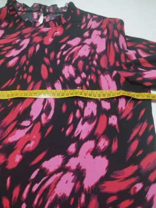 Blusa elegante mujer estampado floral
