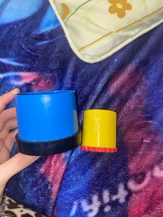 Cilindro azul y amarillo para prótesis dentales