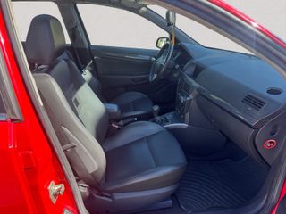 Opel Astra 2.0 Turbo Cosmo 200 CV