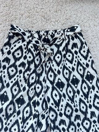 Pantalón mujer estampado blanco y negro