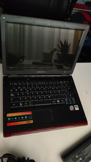 Ordenador Portátil Samsung NP-Q210