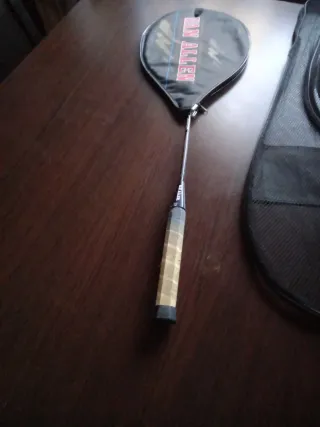 Raqueta de tenis Allen poco usada