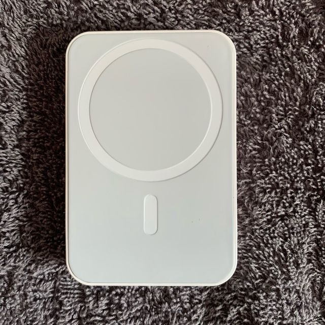 Batería Magnética para iPhone (nuevo, sin uso)