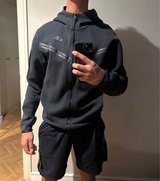 Chaqueta Nike Tech Negra