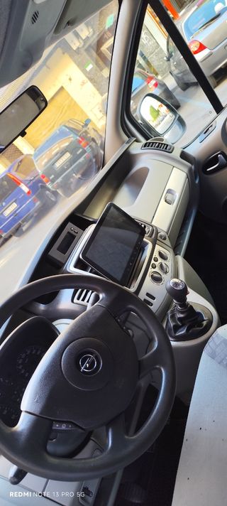 Opel Vivaro 2004