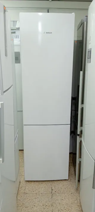 NEVERA COMBI BOSCH NO FROST ENERGÍA A+