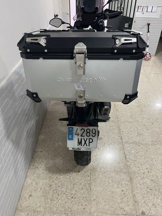 Voge 525DSX con maleta GPRtech