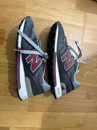 New Balance 1300 Gris/Rojo