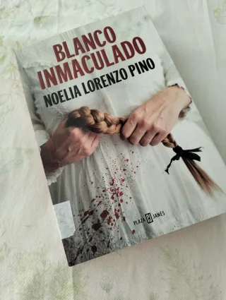 Blanco Inmaculado / Pristine White (Spanish Edi...