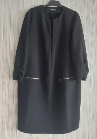 Vestido negro Mango