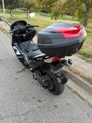 Yamaha Tmax Negra