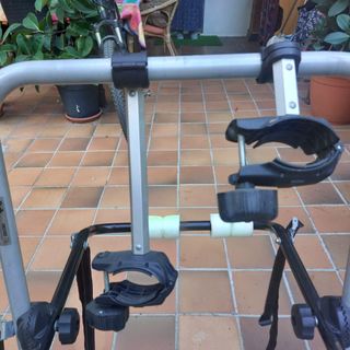 Portabicicletas portón trasero Monabo .