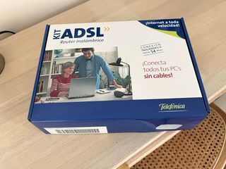 Router ADSL Inalámbrico Telefonica y telefono fijo