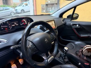 Peugeot 208 2016