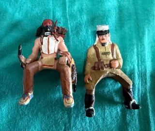 Figuras de plomo indio y soldado