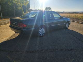 Mercedes-Benz Classe E 300