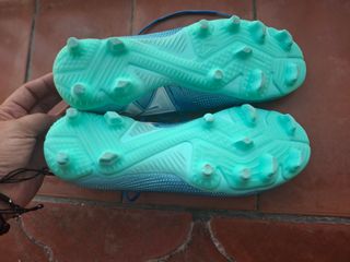 Botas de fútbol Puma Future Talla 35. Precio negoc