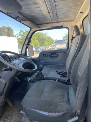 Nissan Cabstar 1999