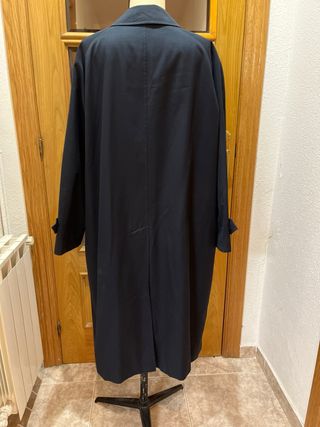 Gabardina Burberry Negra Clásica