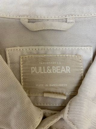 Cazadora Pull & Bear denim beige (T. M)