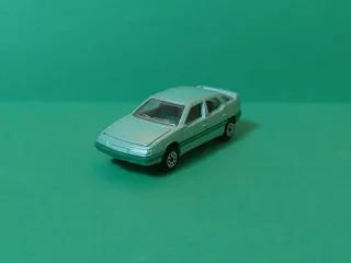 Coche a escala Majorette Citroën XM 