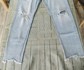Pantalones vaqueros Bershka desgastados