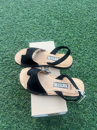 Sandalias Castell Negras
