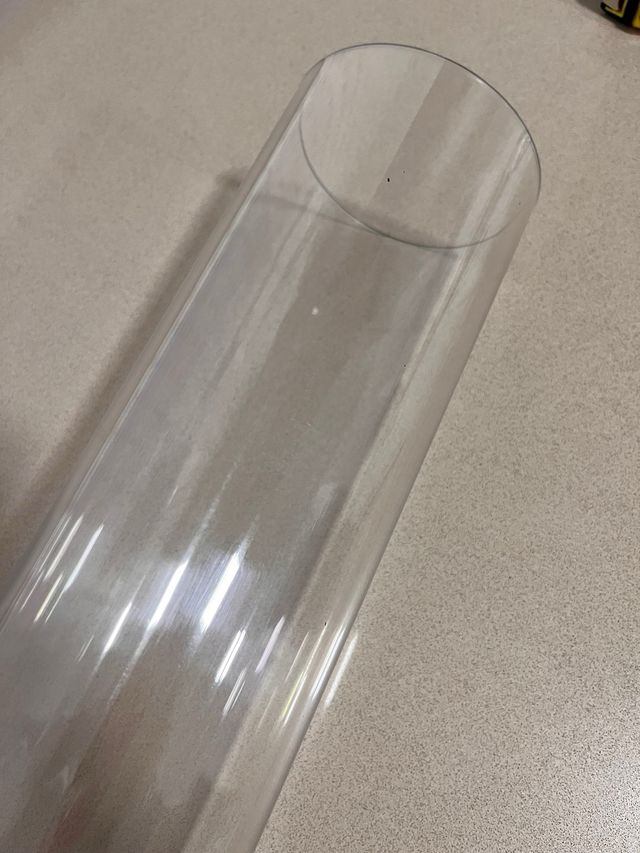 Jarrón cilíndrico de metacrilato 10*40 cm.