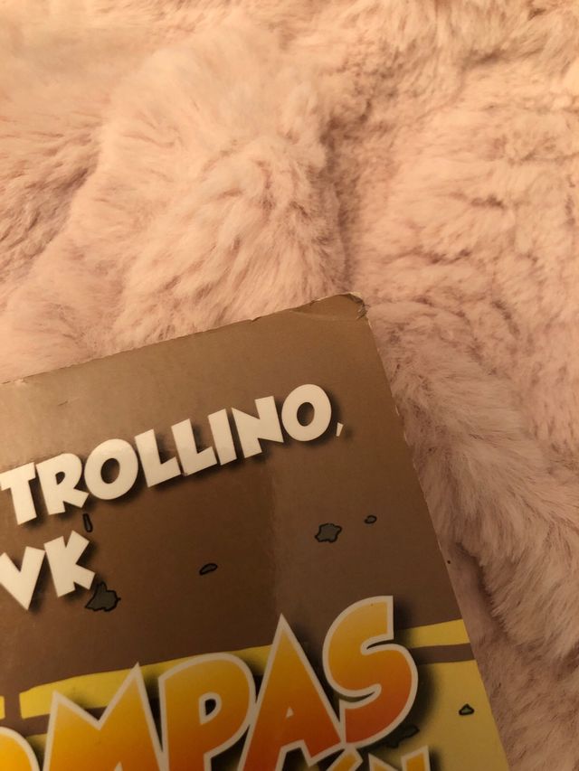 Compas 2. Los Compas escapan de la prisión