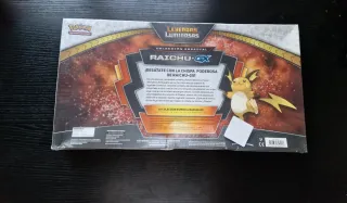 Pokemon Caja Raichu GX Colección Especial Sellada