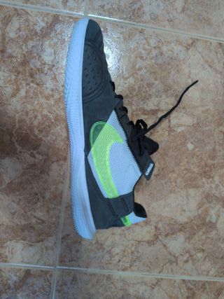 Nike Streetgato Gris y Verde