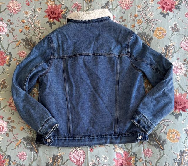 Chaqueta vaquera con borreguito