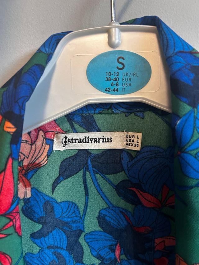 Blazer Stradivarius flores verde