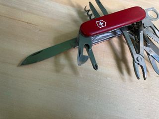 Canivete Victorinox SwissChamp Vermelho