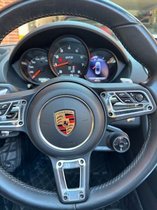 Porsche 718 Boxster 2018 GTS 