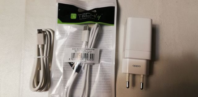 OPPO FAST CHARGING 20W + 2 CAVI USB