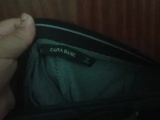 Pantalón gris