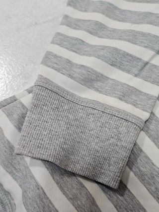 Sudadera de mujer con rayas