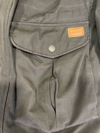 Parka Volcom Negra Talla M en perfecto estado 