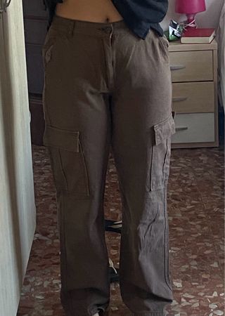 Pantalón cargo marrón