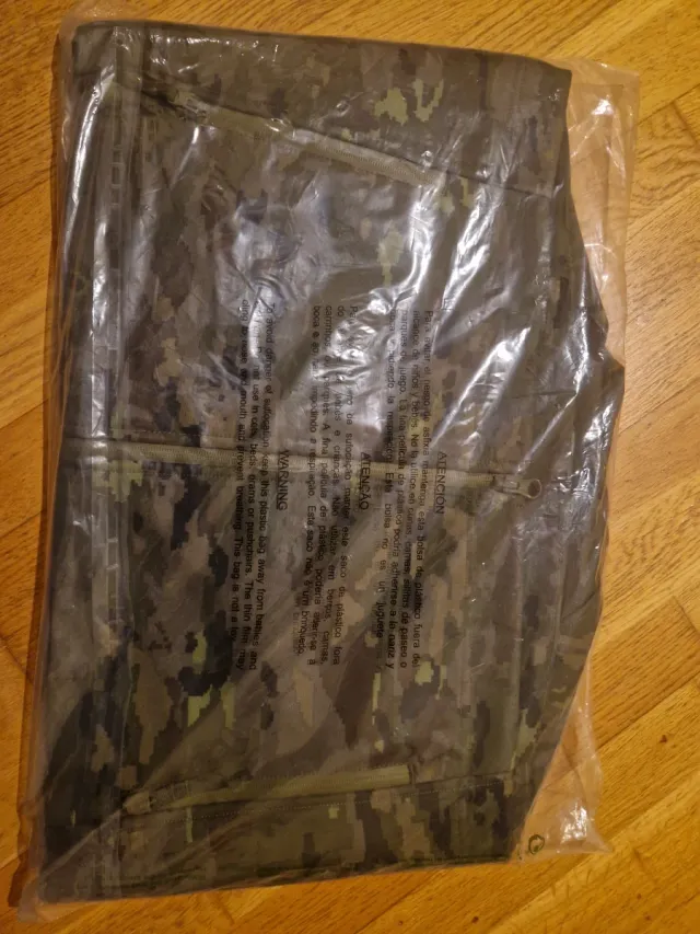 Forro polar camuflaje pixelado